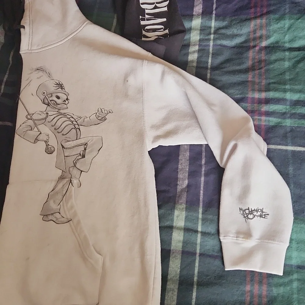 Black Parade MCR Hoodie - Picture 4 of 9